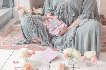 Jak číst orákulové karty: Průvodce pro prohloubení vaší intuice